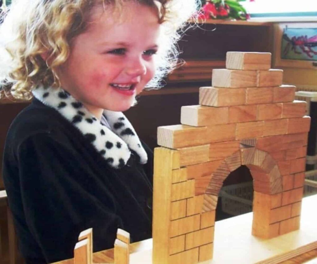 Specialised equipment like the Roman Arch is available at Montessori Centres